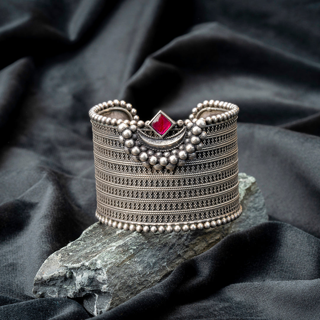 Oxidised Handcuff