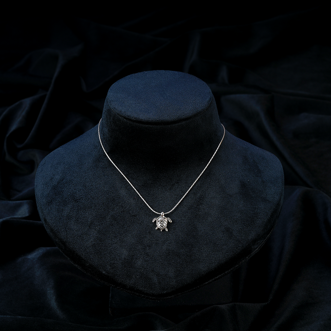 Silver Turtle Pendant Necklace